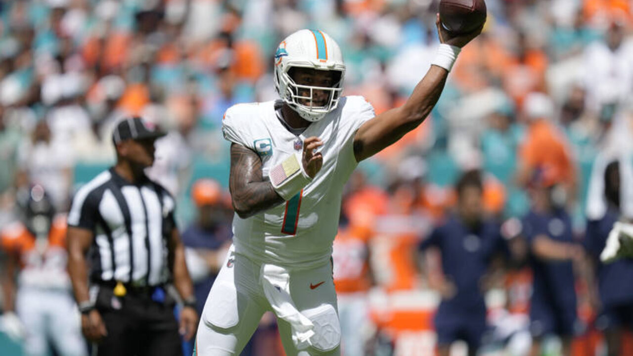 RAHEEM MOSTERT Miami Dolphins — Crave the Auto