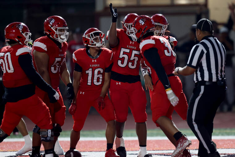 Kahuku shocks defending national champion St. John Bosco in thriller