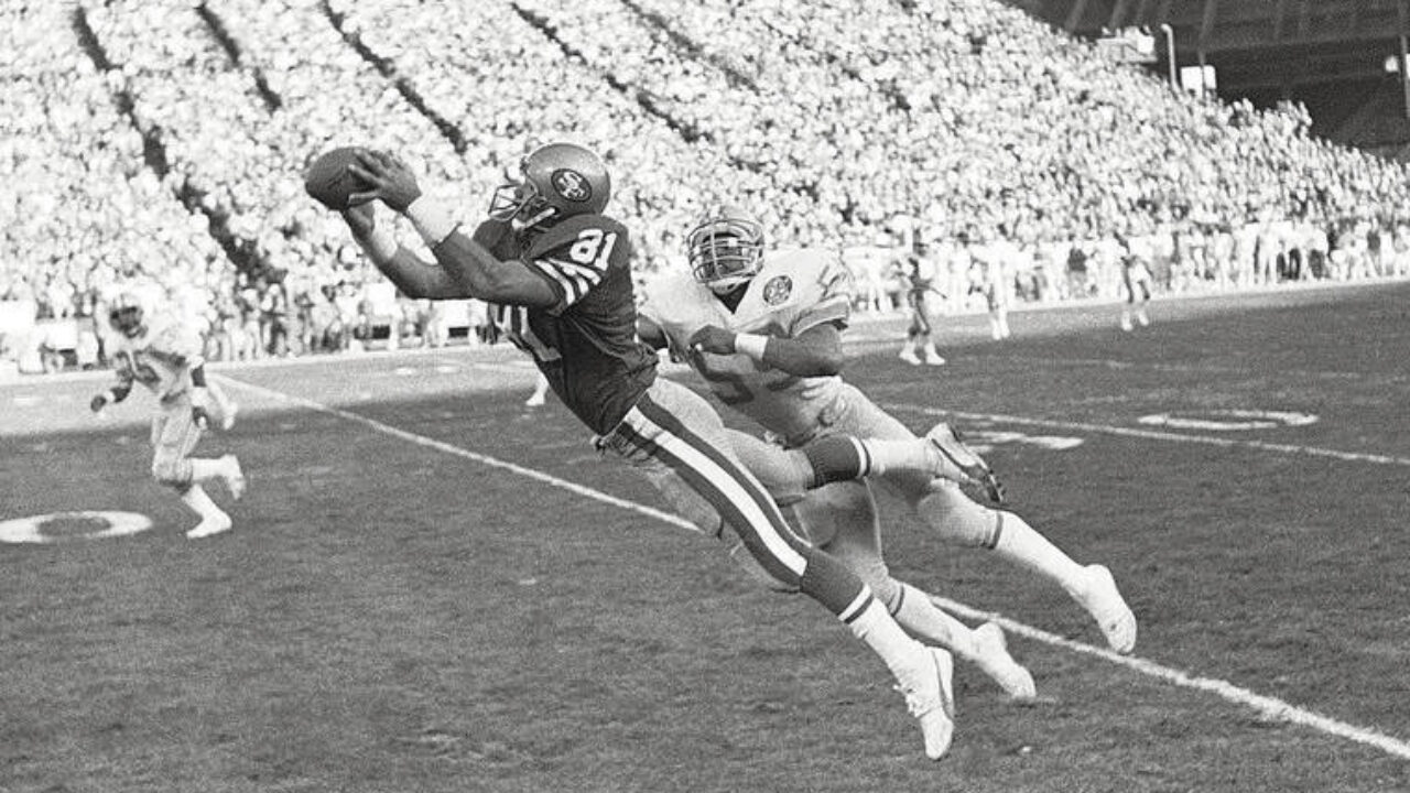 VIDEO NOW: Former Patriots TE Russ Francis dies at 70 