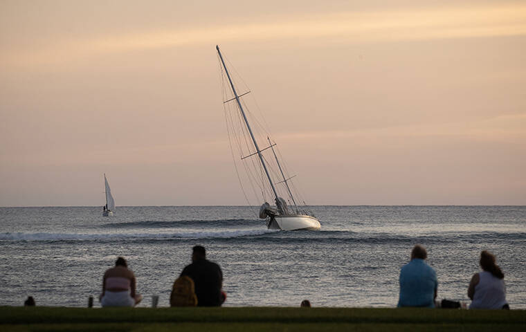 sailboat rental waikiki