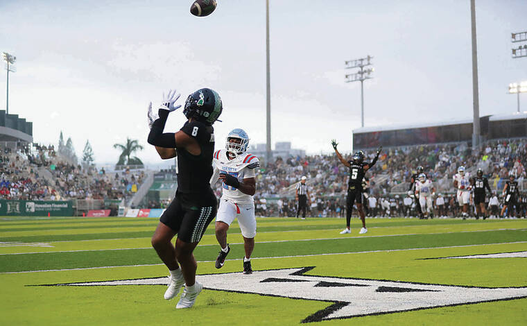 Hawaii scores the last 21 points and pulls away from stubborn Delaware State