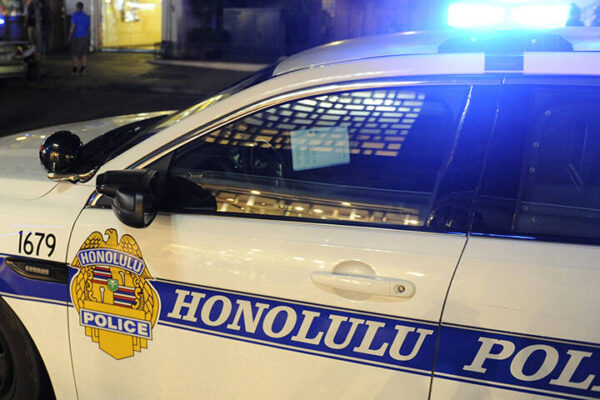 Honolulu police arrest suspect after woman, 36, stabbed in Ewa