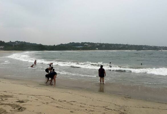 Southern Mexico braces as Hurricane John as it nears beach towns