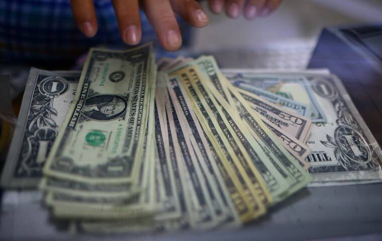 Dollar approaches 2-week high; Yen back in focus