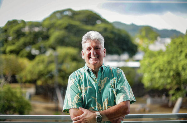 David Lassner advises next UH president to work on building relationships