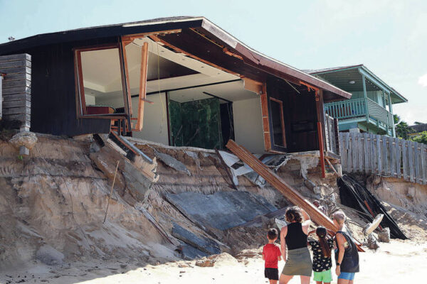 Pupukea home that eroded into ocean spurs legal action