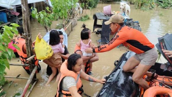 Tropical Storm Trami floods Philippines, kills at least 26