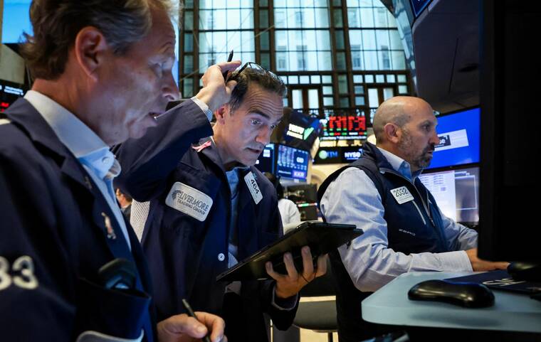 S&P 500, Nasdaq lose steam as Dow nabs closing record