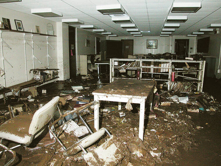 Halloween Eve flash flood at UHManoa left ruin in its wake 20 years