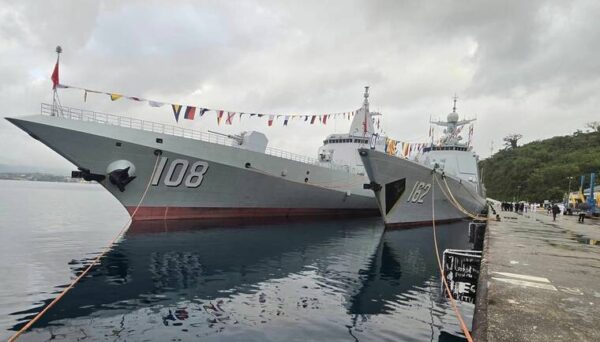 New Chinese warship makes stop in South Pacific