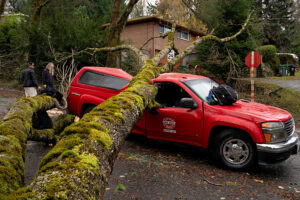 Powerful storm hits the U.S. Pacific Northwest and western Canada