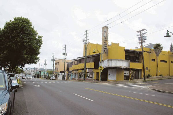 Honolulu City Council recommends seizure of dilapidated Queen Theater