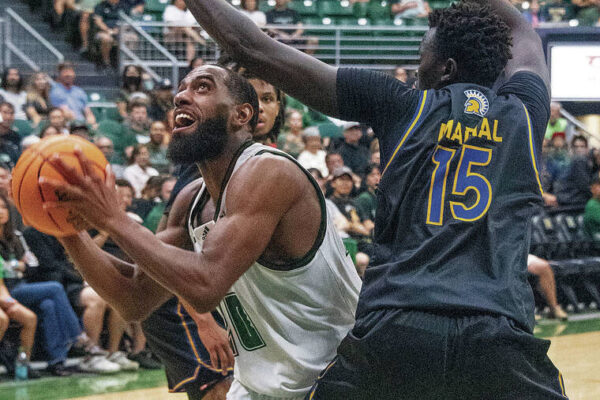 Hawaii rallies past San Jose State, will face Pacific for Rainbow Classic title