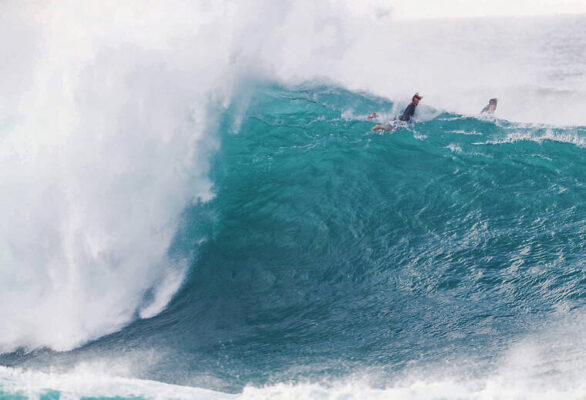 High-surf warning in effect for most north, west shores