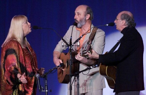 Folk singer Peter Yarrow of Peter, Paul and Mary dies at 86