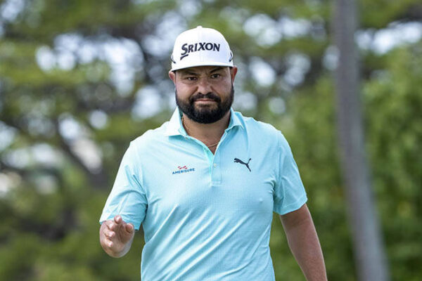 J.J. Spaun has lead all to himself after Sony third round at Waialae