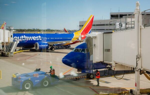 Southwest pilot is removed from flight and charged with DUI