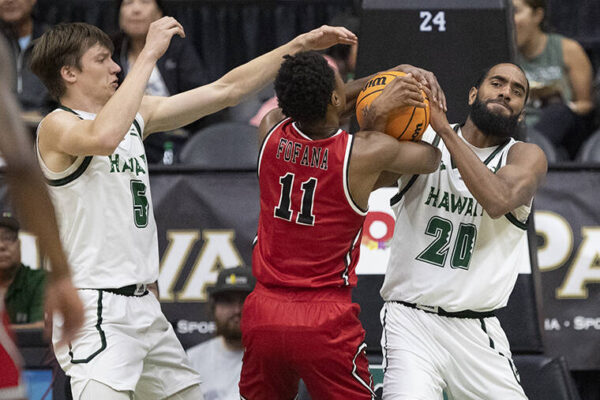 CSUN men roll right over Rainbows