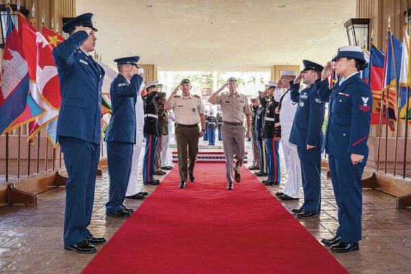 Lithuanian military brass attend meetings in Hawaii